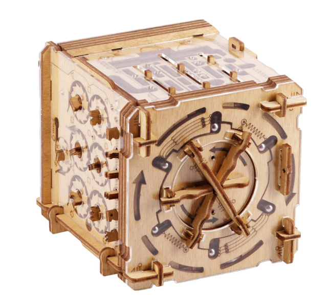 Cluebox - Escape Room Cambridge Labyrinth
