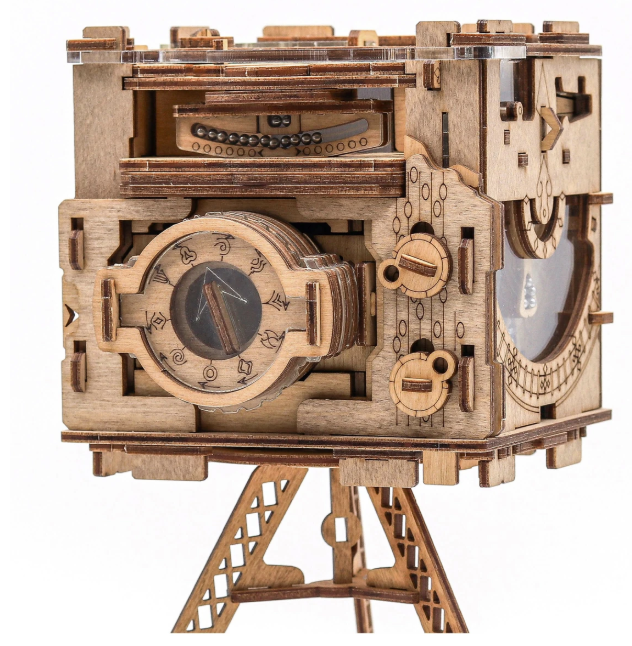 Cluebox - Escape Room Sherlock&#39;s Camera