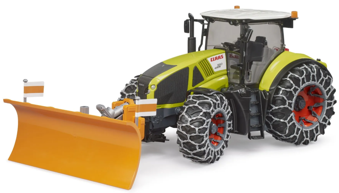 Claas Axion 950 mit R&#228;umschild und Schneeketten