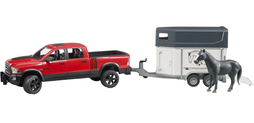 RAM 2500 Power Wagon mit Pferdeanh&amp;#228;nger und 1 Pferd