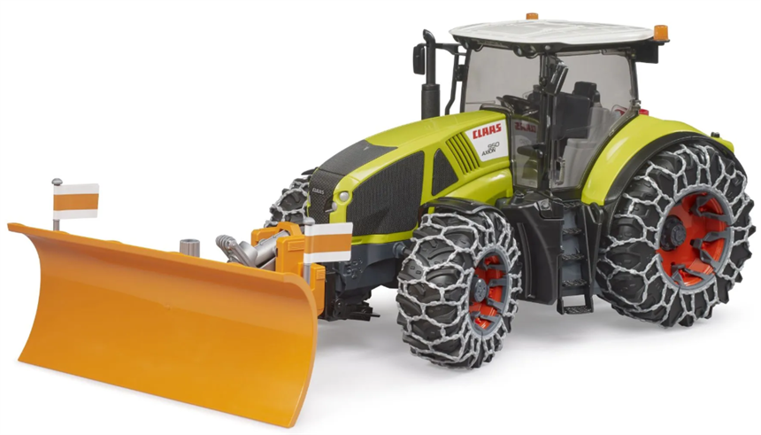 Claas Axion 950 mit R&amp;#228;umschild und Schneeketten